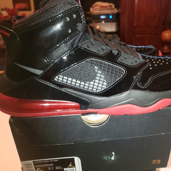 Jordan Mars 270 Grade School - Picture 1 of 11